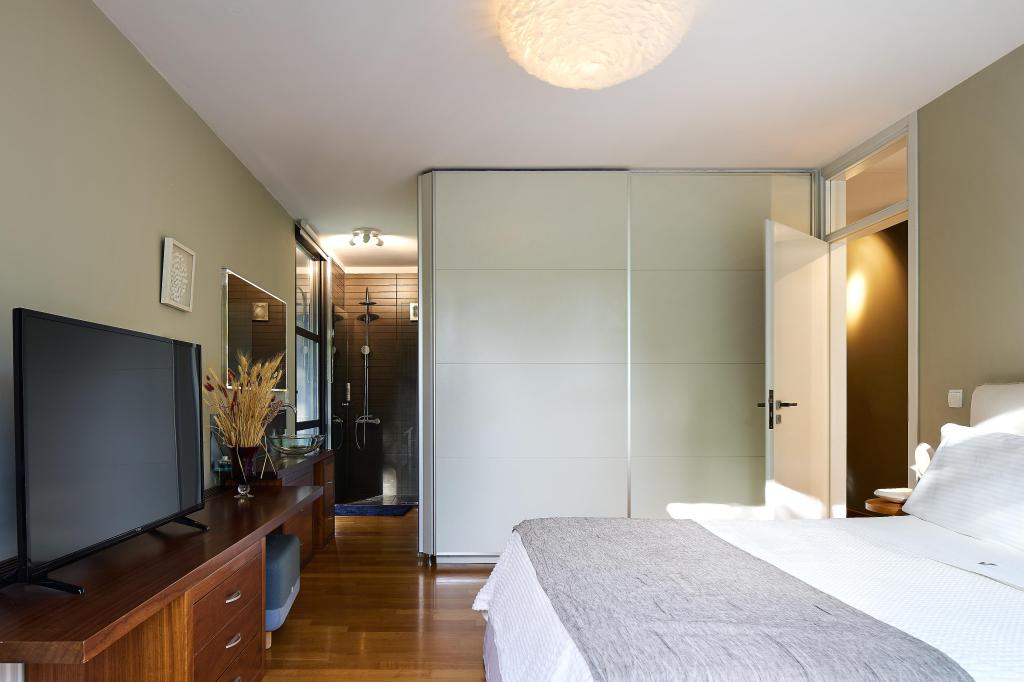 Album Image  #134569