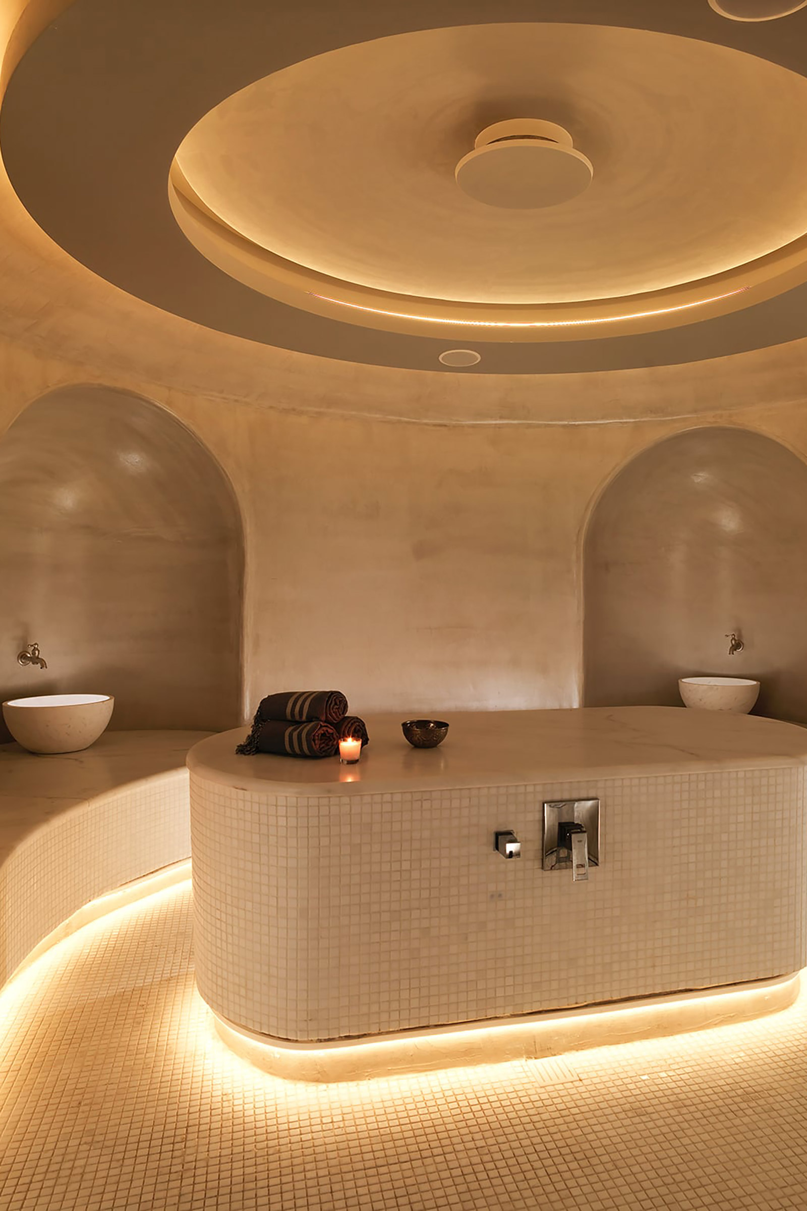 Indulgence and serenity cohabit peacefully at the Mykonos Riviera Oqua Spa. Inspired by the character and lifestyle of the island of the winds, the spa’s thoughtful amenities bring together a mix of sophisticated luxury and carefree pleasures - Image