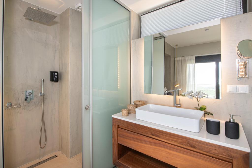 Album Image  #133254