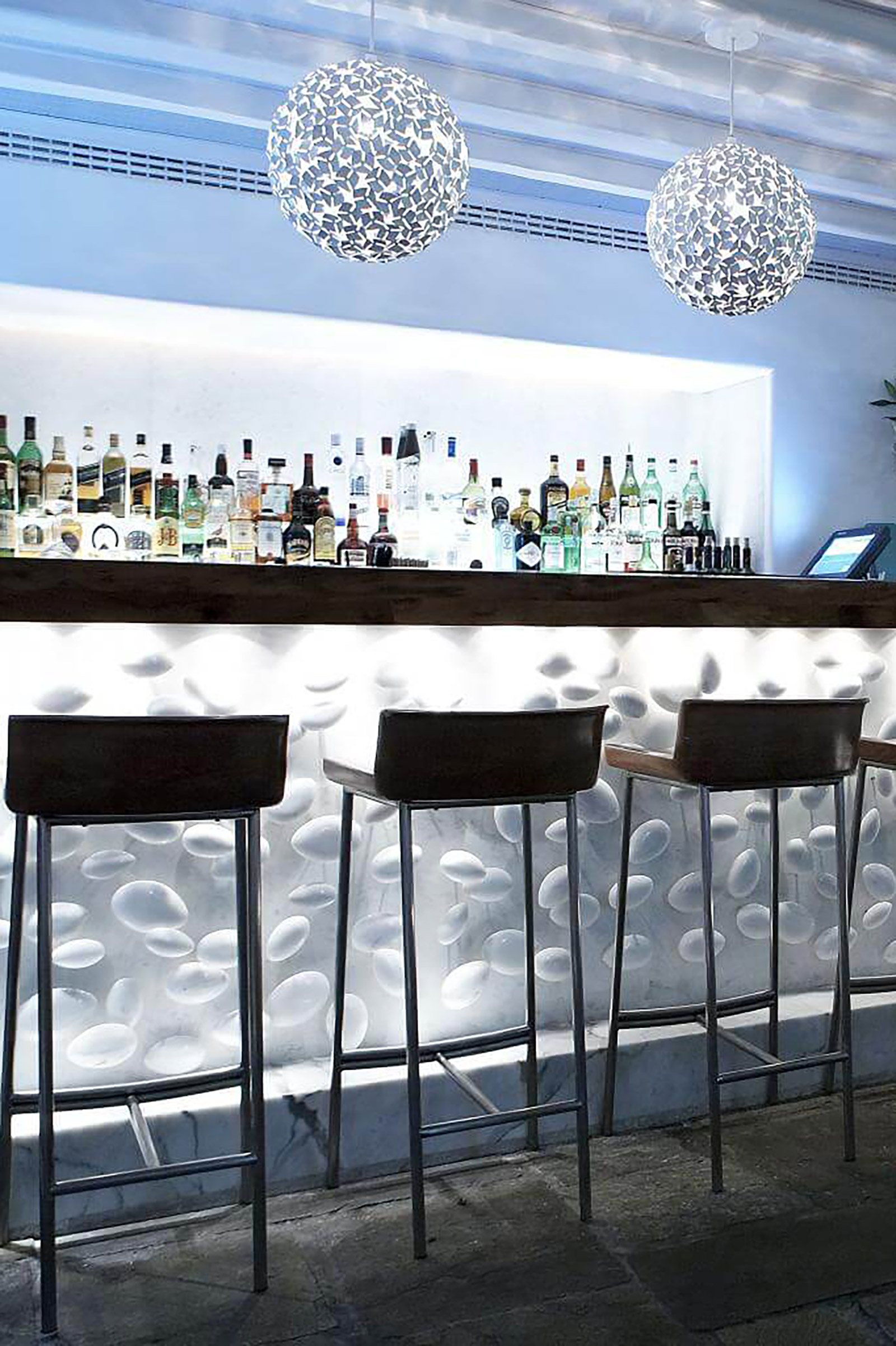 The dining experience in the only open-air Nobu restaurant on the globe is truly mesmerising. Hosted in a mid-19th century mansion and boasting of pure elegance and charm. - Image