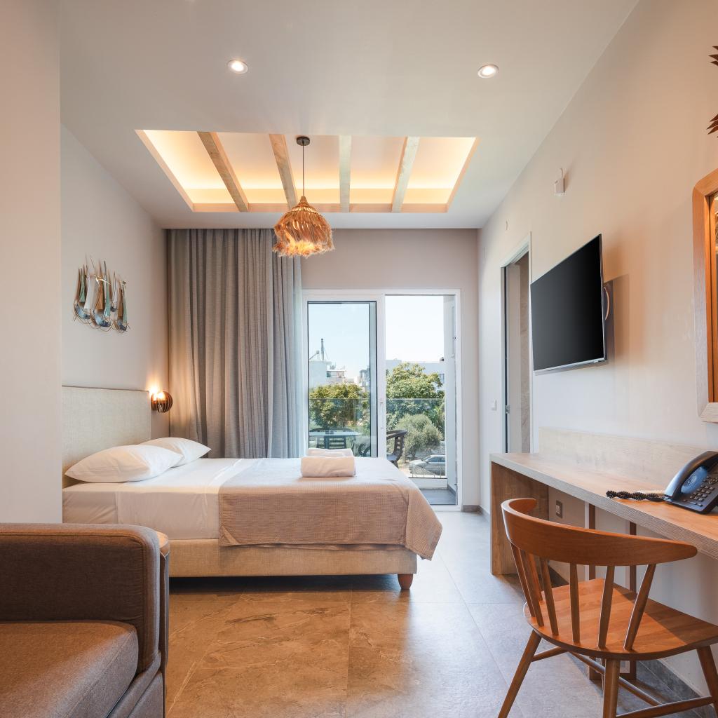 Suite with Inland View