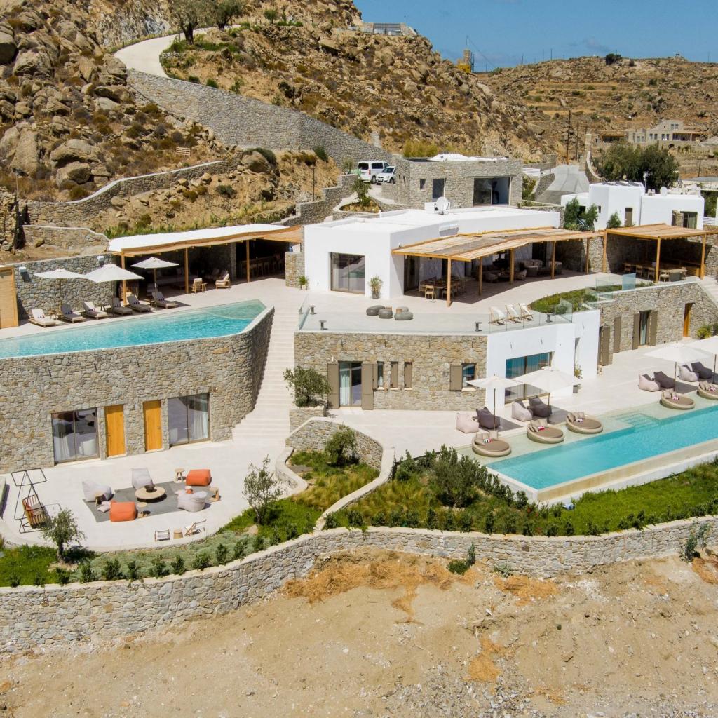 Serenity Psarou Estate