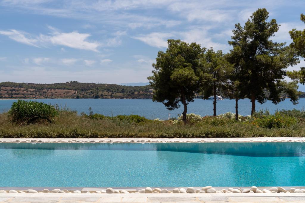 Album Image  #128755