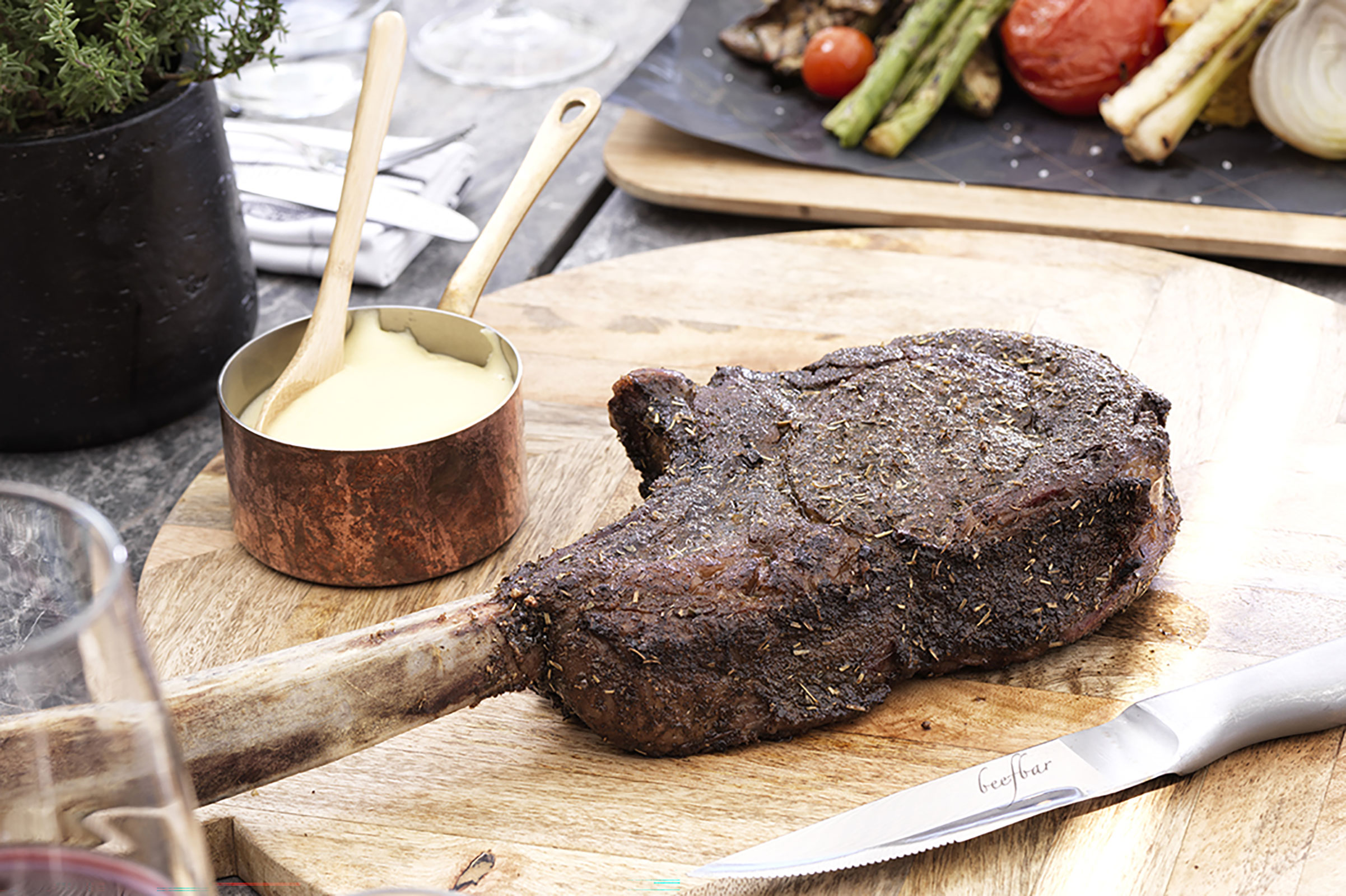 The day-to-night meat restaurant-bar “with a twist” serves a wide selection of the finest quality meat cuts in many different versions, ranging from utterly raw to superbly grilled - Secondary Image