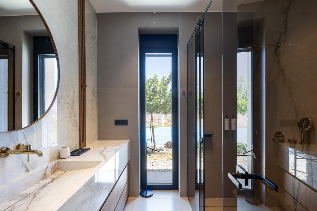 Album Image  #132770