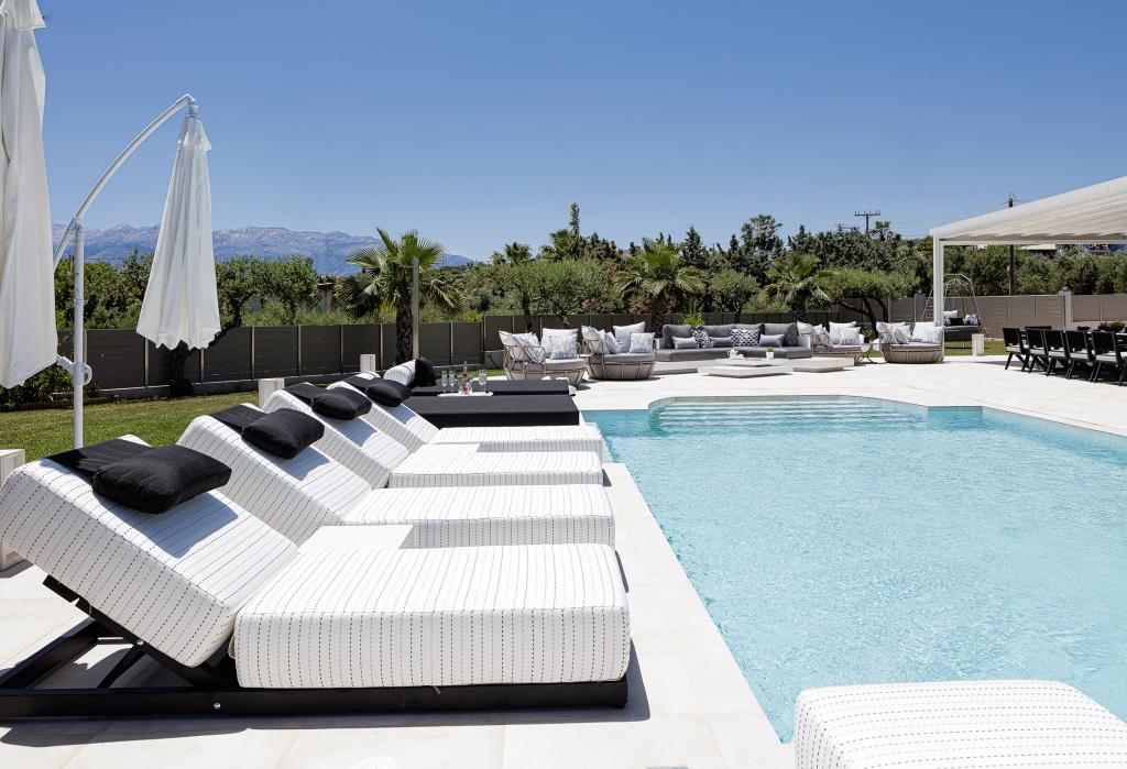 Villa Palena Outdoor Area Manuals