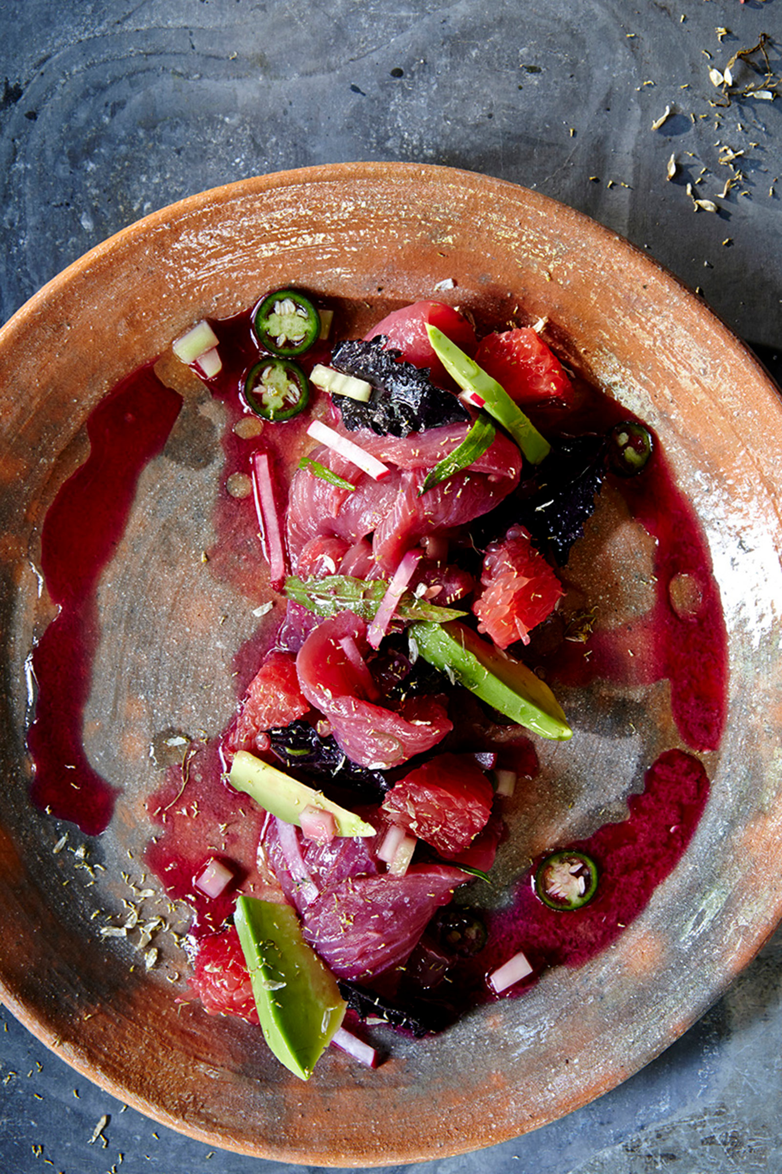 The menu rotates daily and Werner himself writes the evening’s dishes on a chalkboard, as he depends completely on local seafood and produce. “Throughout the week, we travel hours into the interior of the Yucatan to markets and farms where we collect ingredients that allow us to offer our customer a new and exciting taste of a community that has existed for centuries”, as the people of the restaurant state. - Image