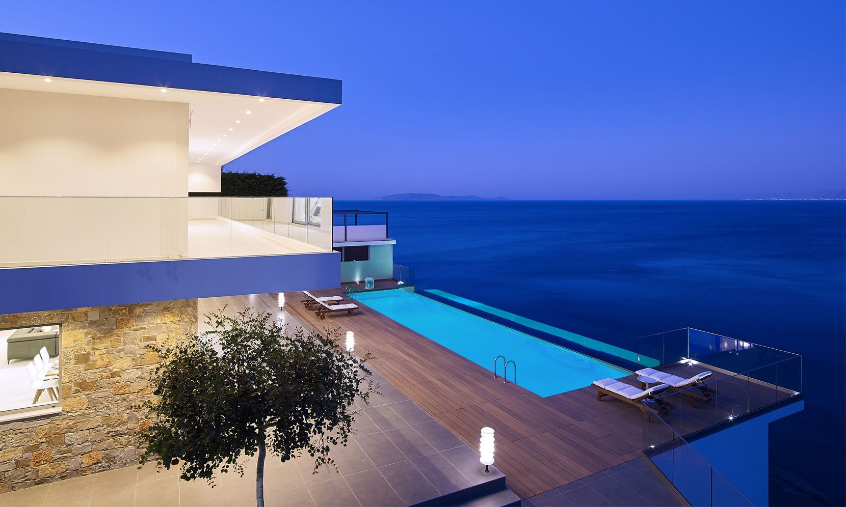 Crete Villa Tyrion jumbotron image