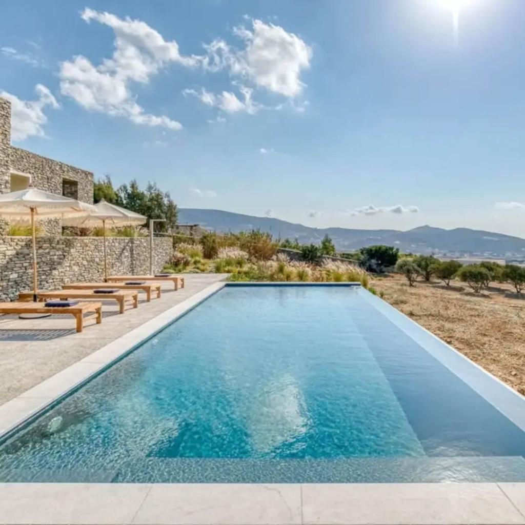 Paros Villa Leona