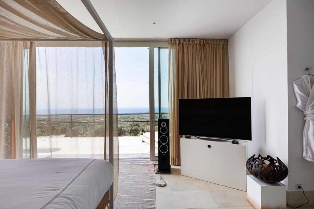 Album Image  #134077