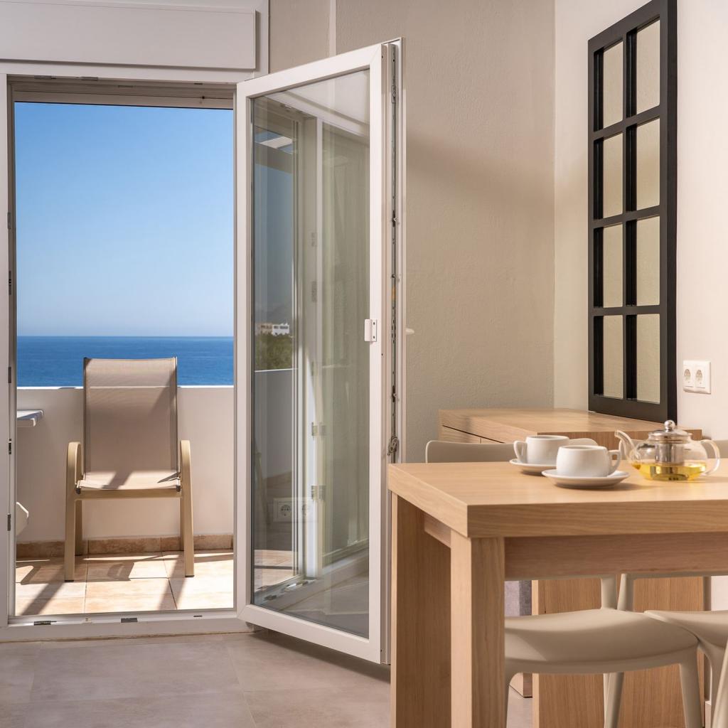 Superior Two Bedroom Apartment