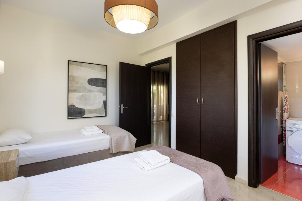 Album Image  #134136