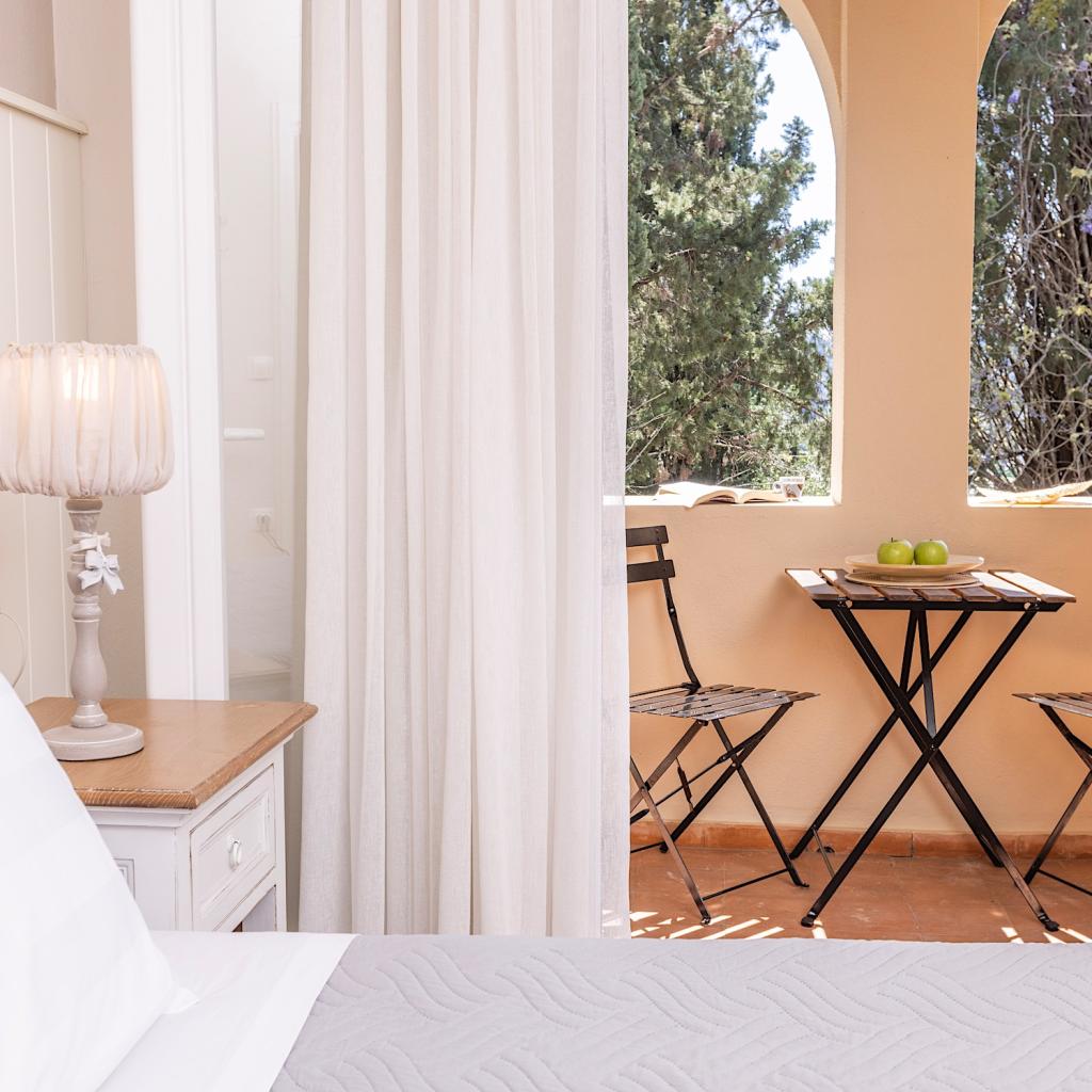 Junior Suite with Garden View