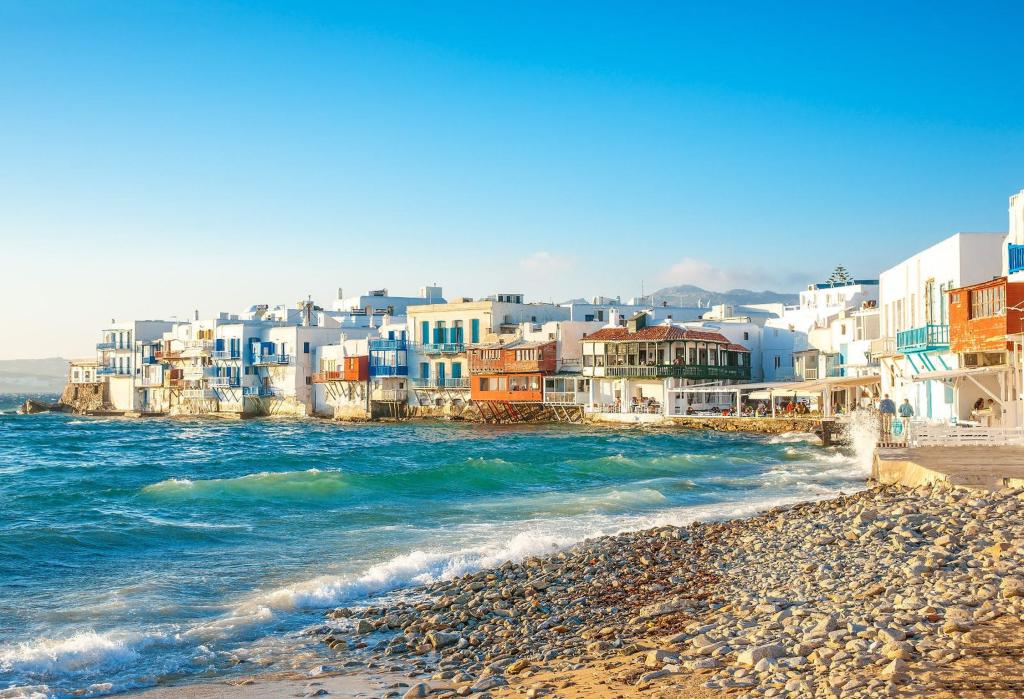 FUN FACTS ABOUT MYKONOS
