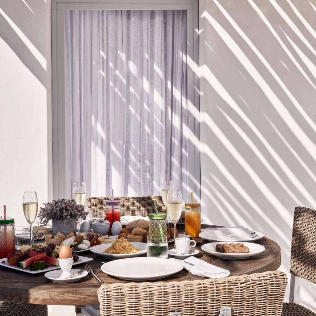 3 Bedroom Villa by Katikies Hotel