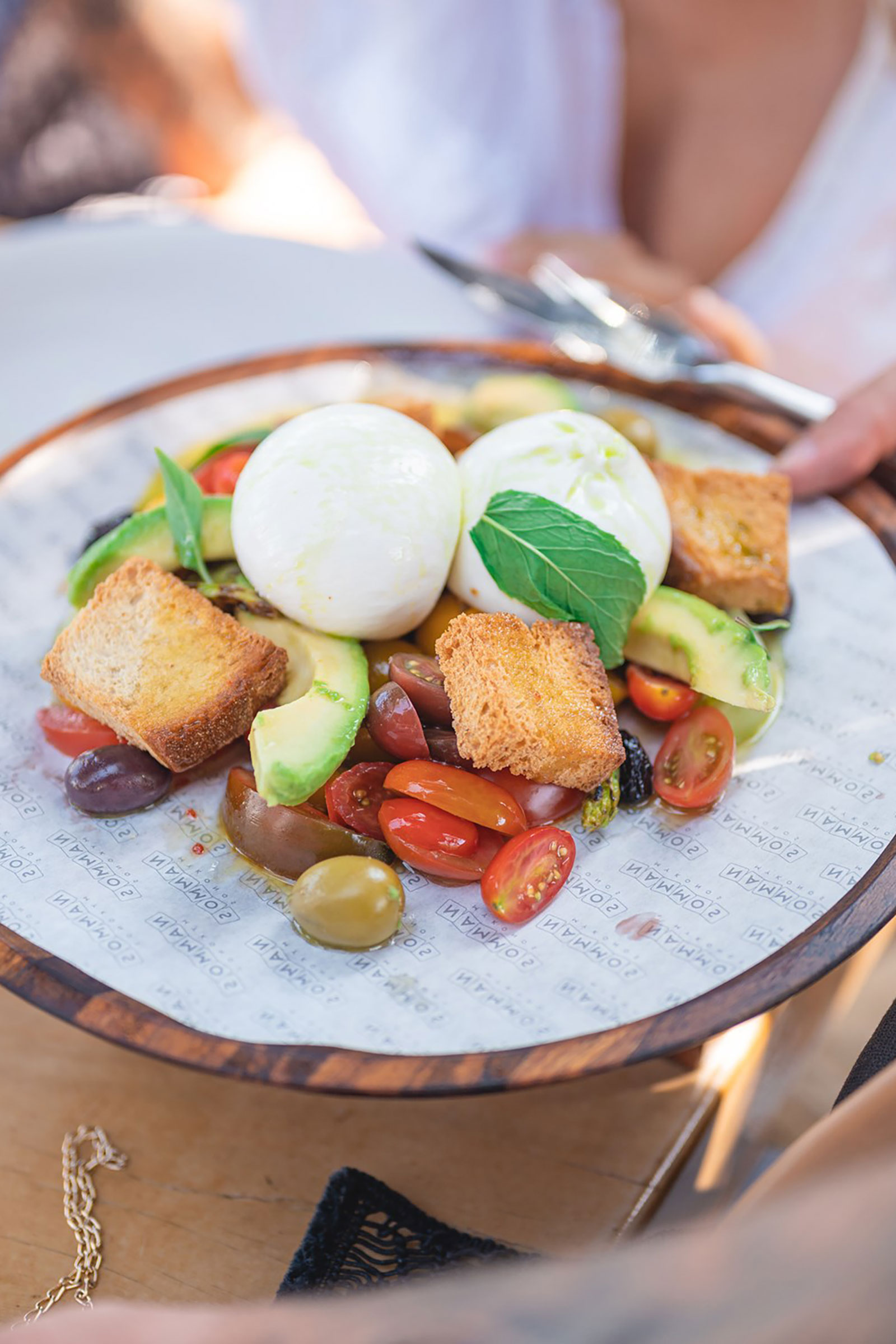 Nammos constitutes the point of reference when talking about “the good life”, as here you can have it all: tantalising dishes prepared with only the most exquisite fresh ingredients - Image