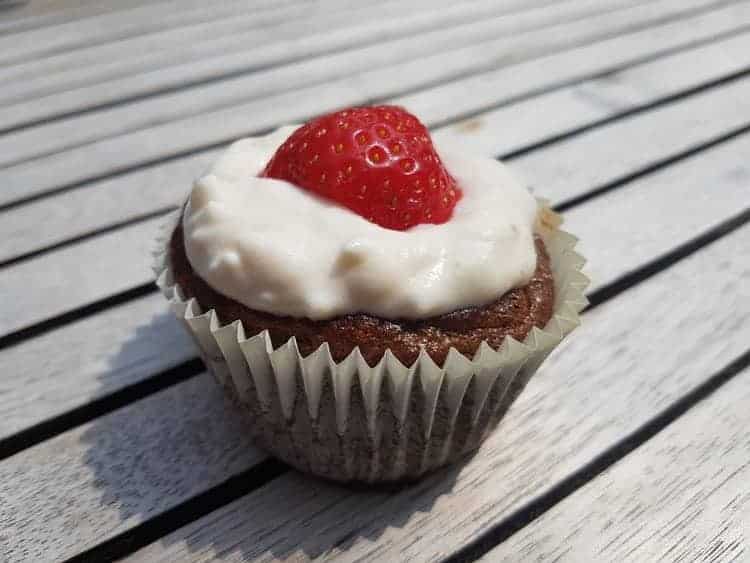 Koolhydraatarme aardbeien cupcakes