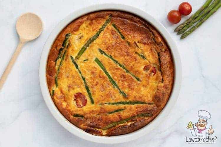 Aspergequiche met ham en cherrytomaten.