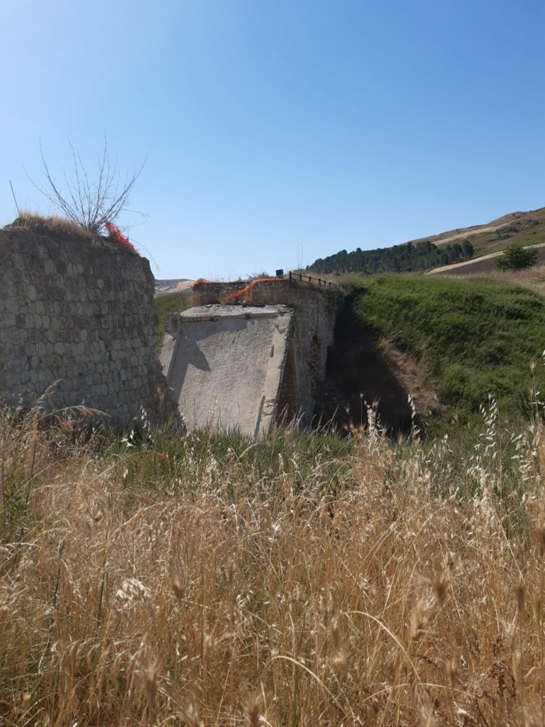 Consegnati lavori strada ex consortile che collega Resuttano con Petralia, investimenti per oltre 560 mila euro Ex-consortile22-768x1024