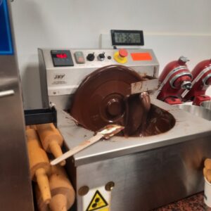 Megtanultuk a csokitemperálást is a Szamosnál.