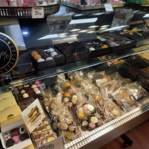 The mouth-watering dessert selection at Szamos Shop.