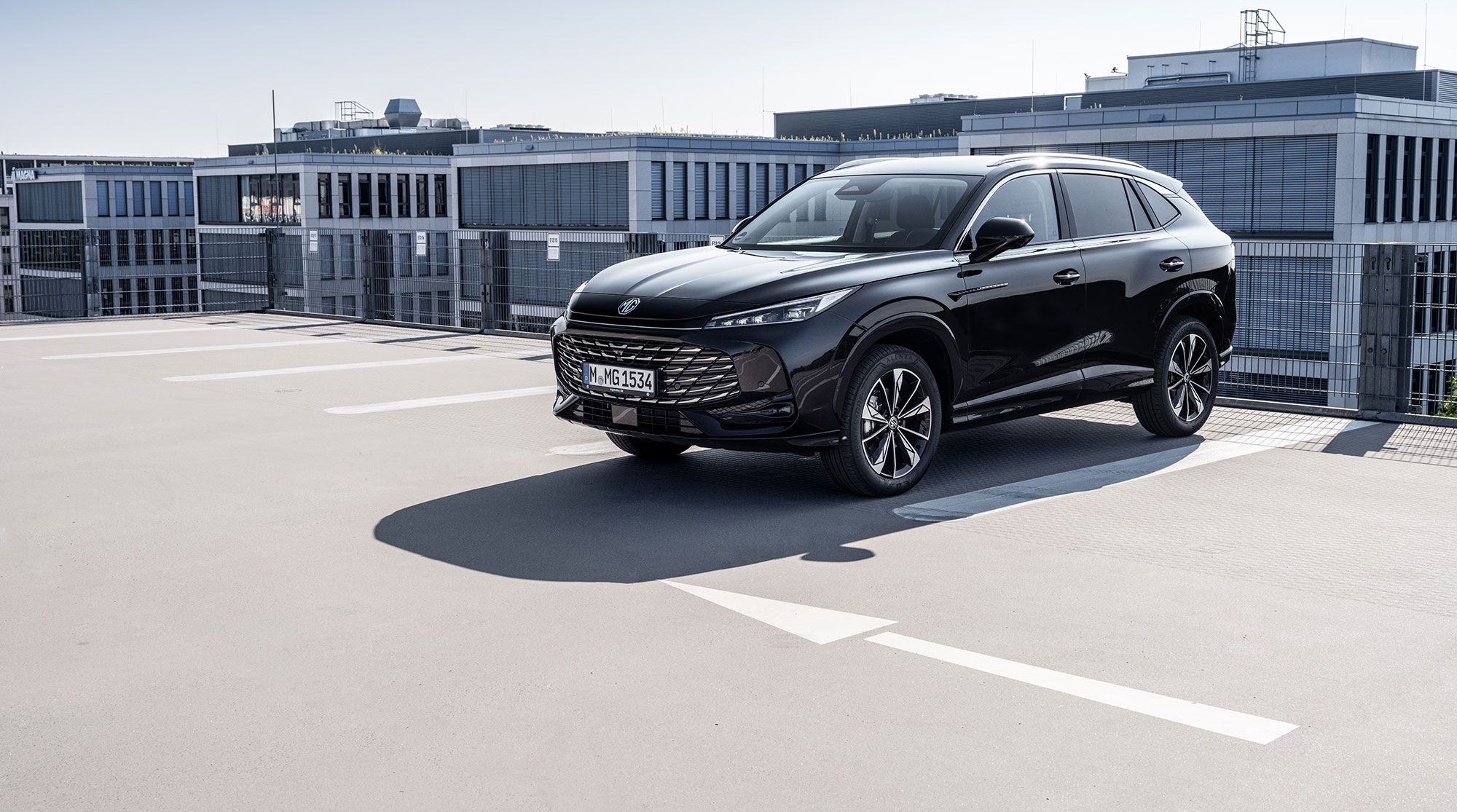 Neuer MG HS startet heute ab 27.990 Euro* bei den MG-Motor-Vertriebspartnern