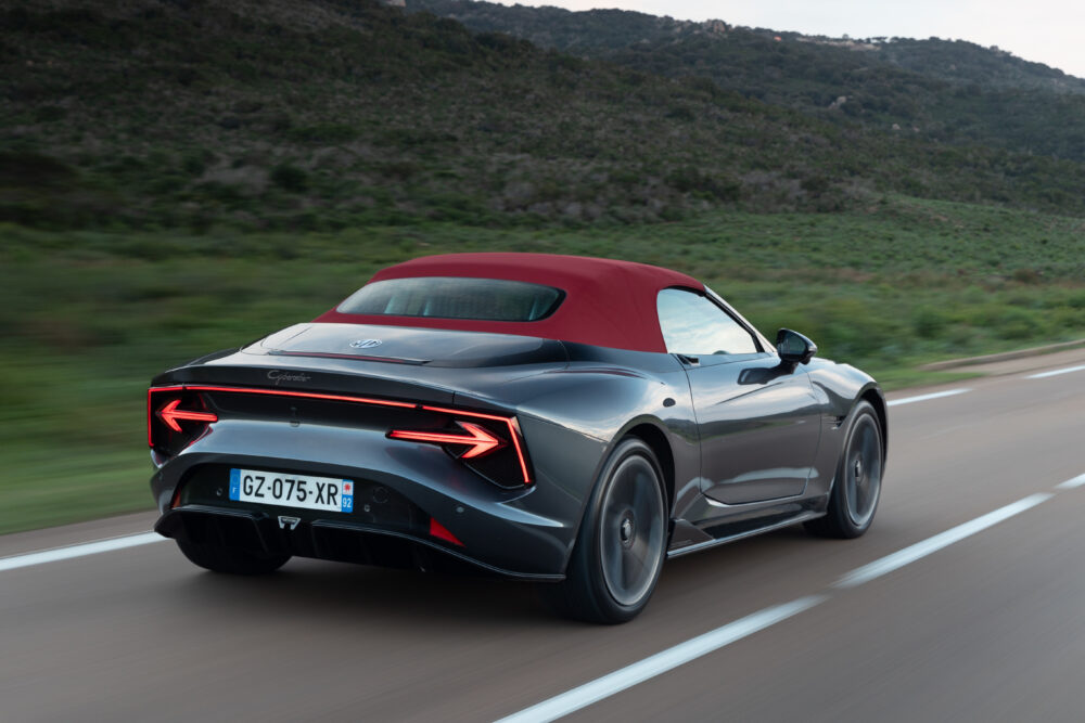 MG Cyberster 77 kWh XPOWER © MG Motor Deutschland GmbH/Thibaud Chevalier