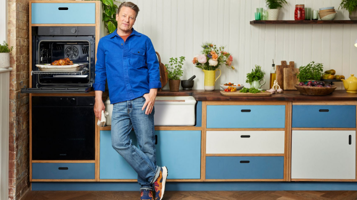 Jamie Oliver og Samsung i nyt samarbejde om AI-madlavning