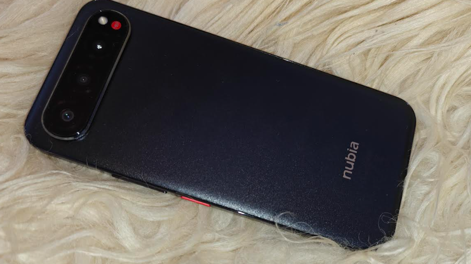 Test Nubia Air – super slank, super god, super billig
