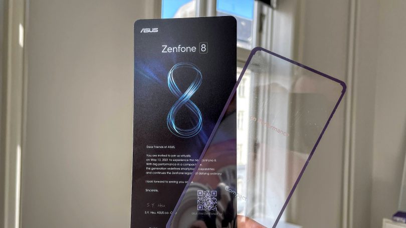 ASUS Zenfone 8