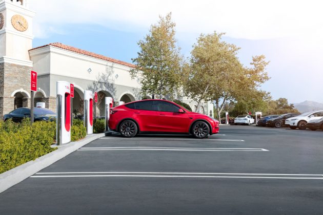 Tesla supercharger