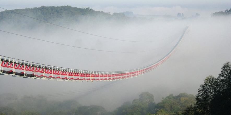 13477_Die-laengste-Foerderband-Seilbahn-der-Welt-e1512473565799