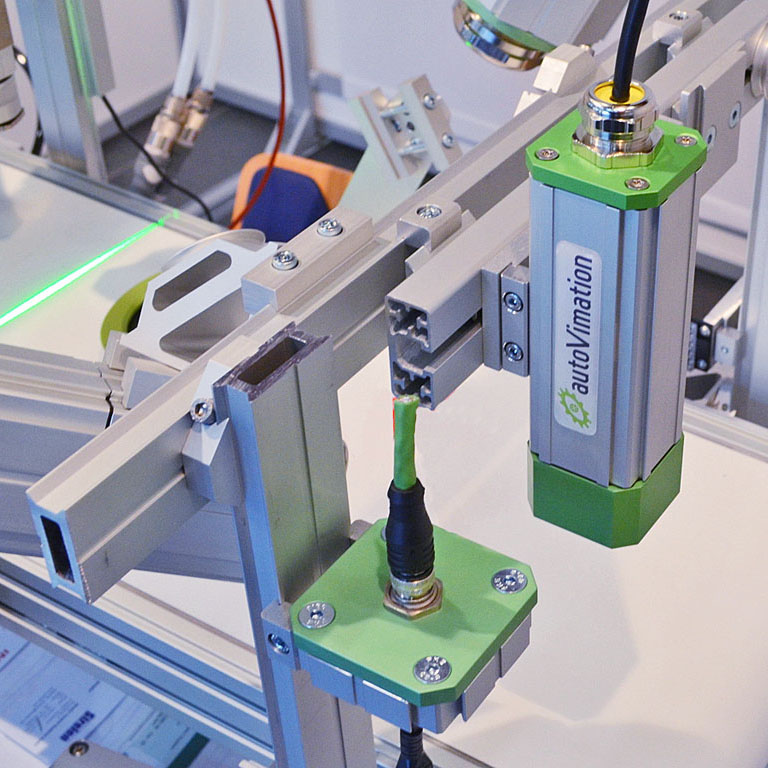 Quick-Set wird bei Vision-System für optische Kontrollen eingesetzt. - Quick-Set is used in vision systems for the visual inspection