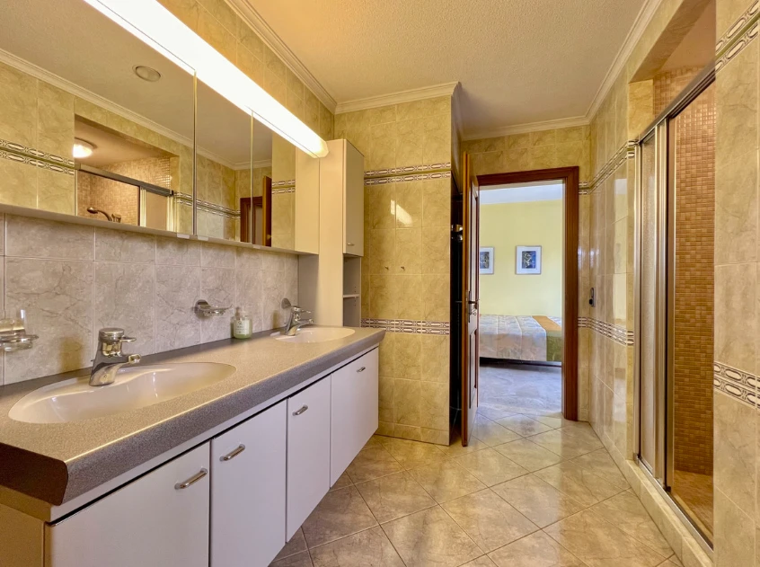 Big left