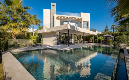 Villa Modern Futuristic