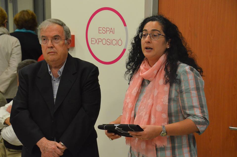 L'historiador Ferran Balanza i la regidora de Comunicació, Cooperació i Participació, Míriam Riera
