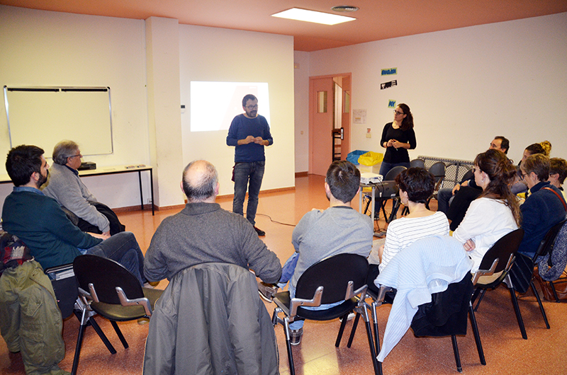 Xerrada informativa de Sostre Cívic