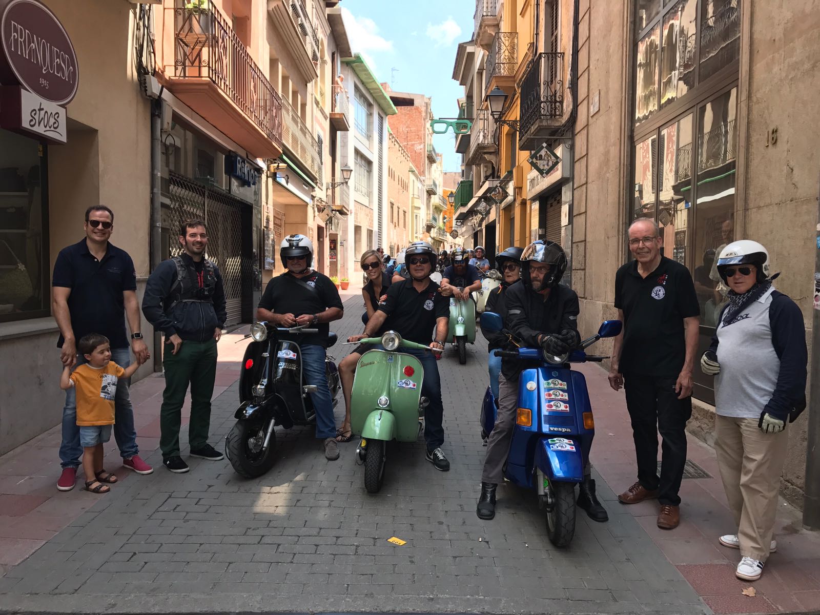 Santi Nolla, el segon començant per la dreta, amb l'AMCAM