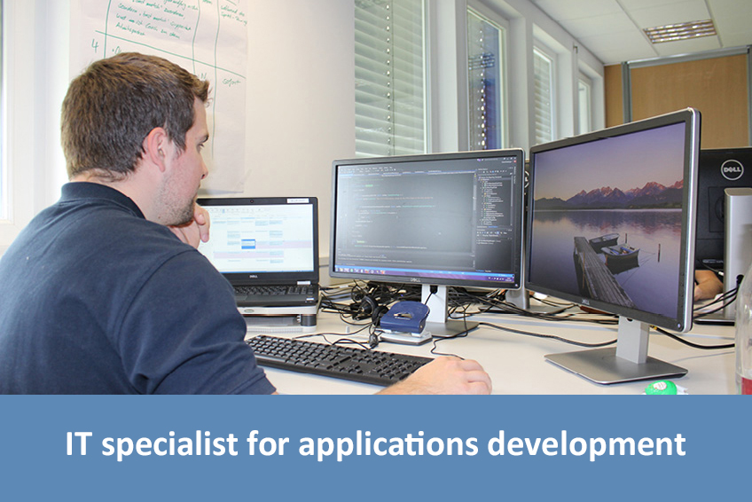 IT specialist for applications development
