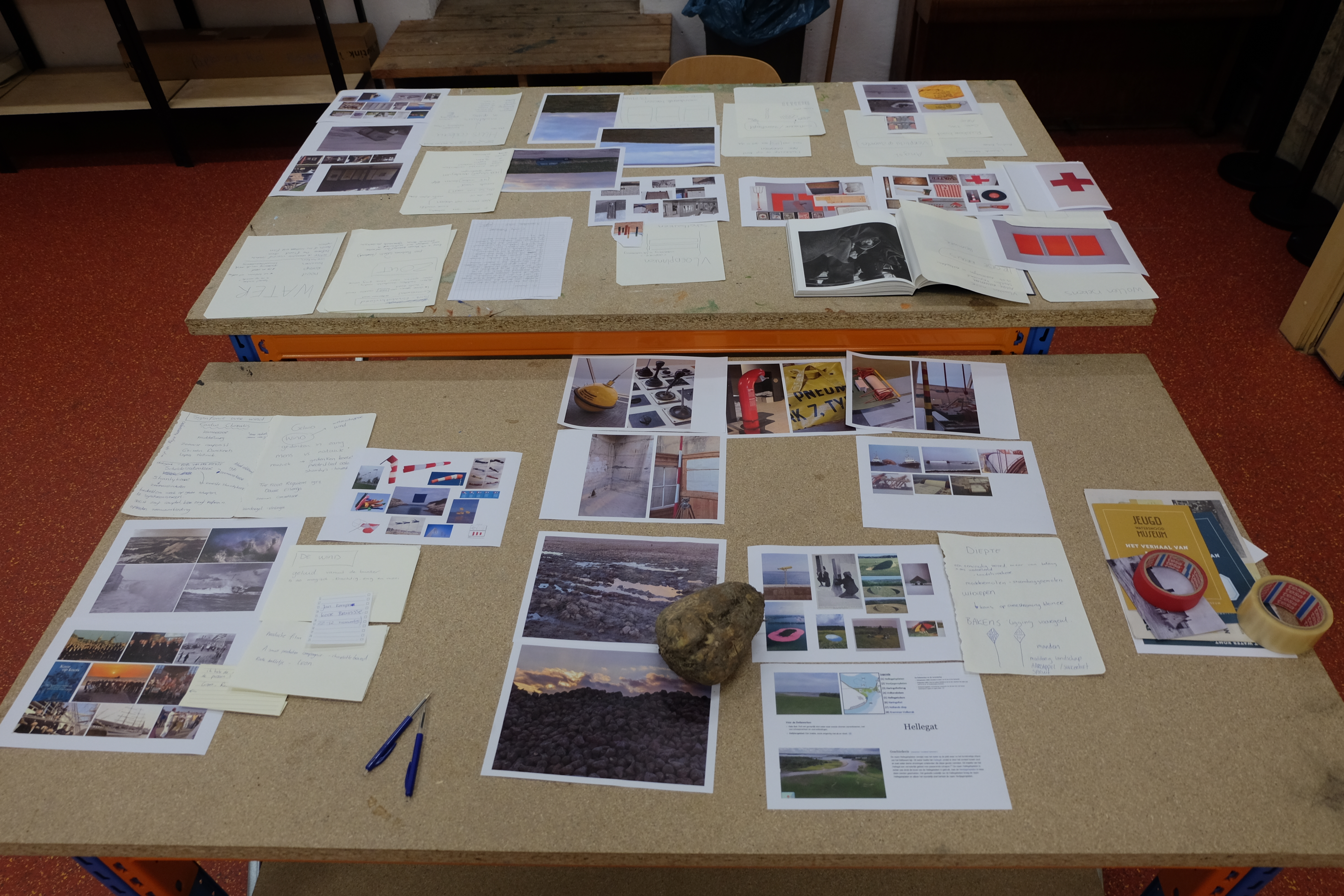 De tafel waaraan Cindy Bakker werkt. 