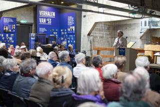 Toehoorders en spreker tijdens Oral History dag