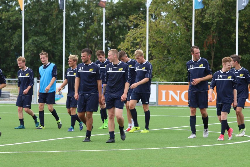 EX Oranje Internationals openen nieuw kunstgras Westfriezen - OnsWestfriesland.nl