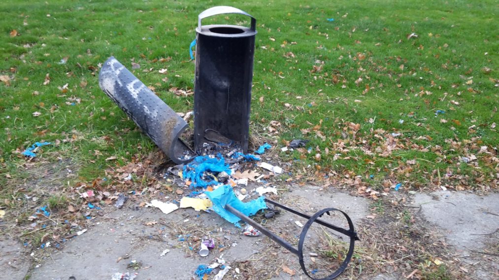 Vandalen houden huis in Nassaupark in Bovenkarspel