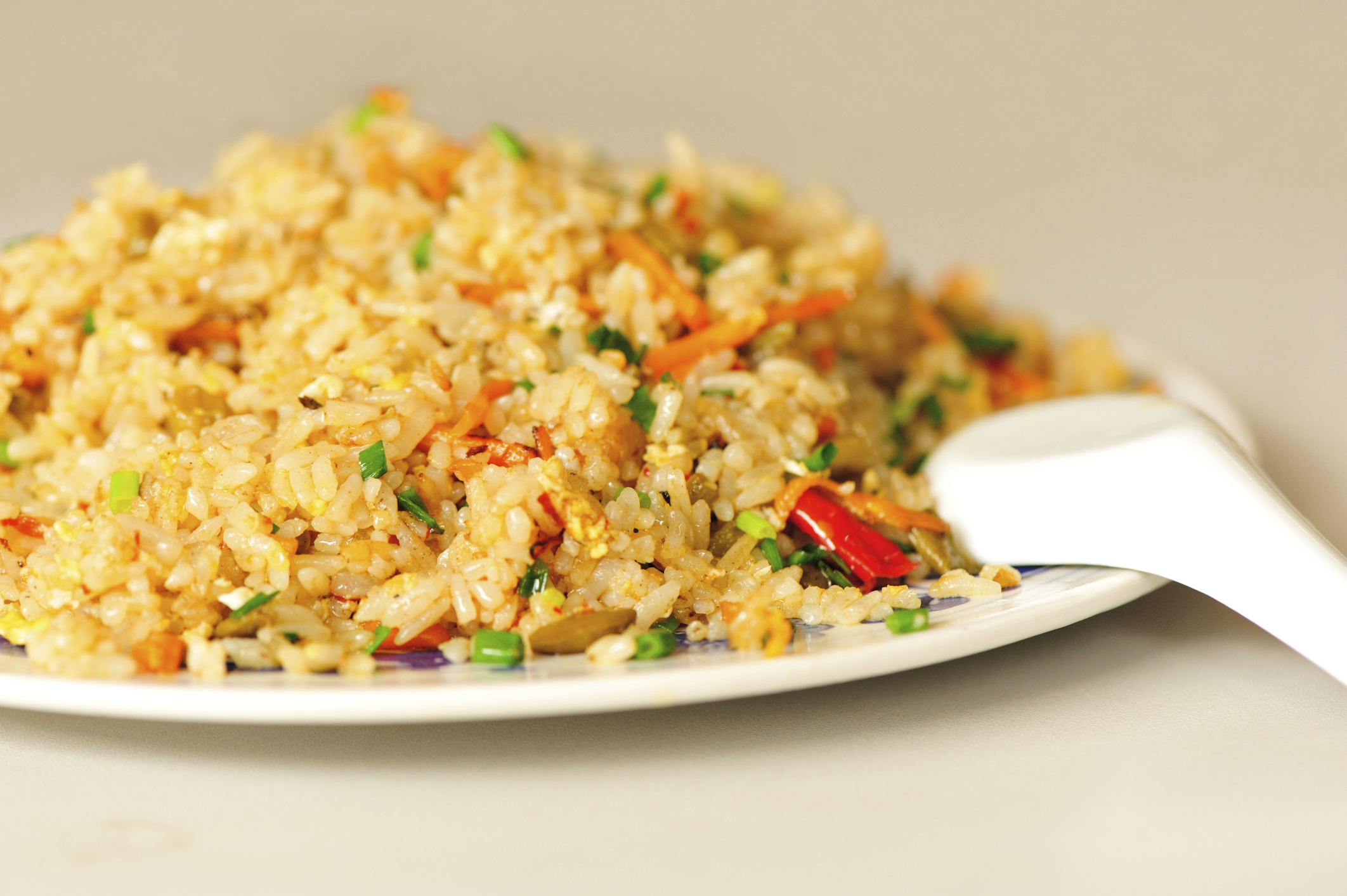 Какие блюда из риса. Жареный рис сладкий. China Fried Rice and Vegetables. Картинки для детей жареный рис. Leftover Rice Recipe.