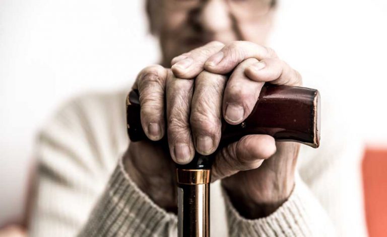 Morbo di Parkinson: i campanelli d’allarme da non sottovalutare | Pazienti.it