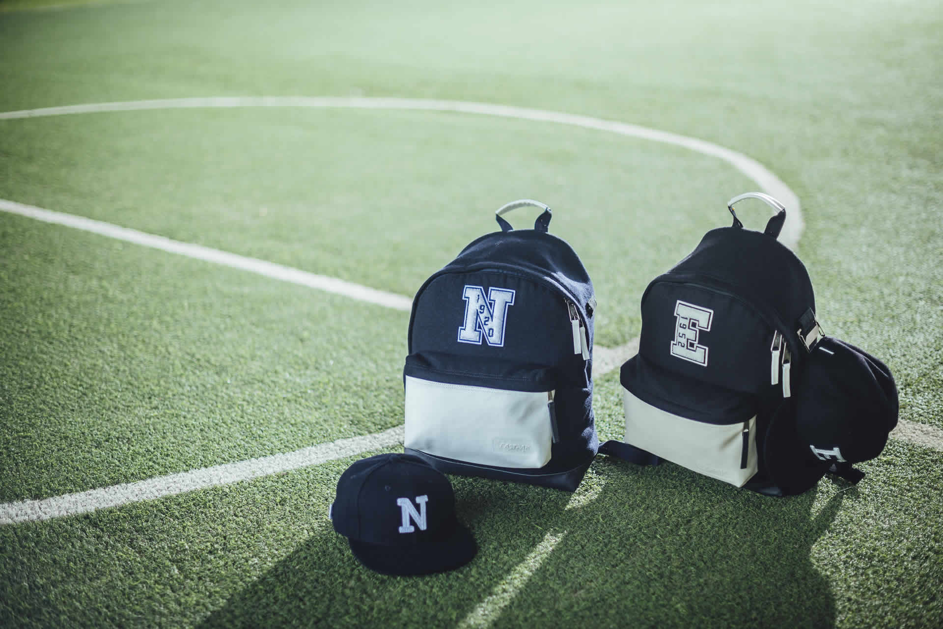 New Era e Eastpak
