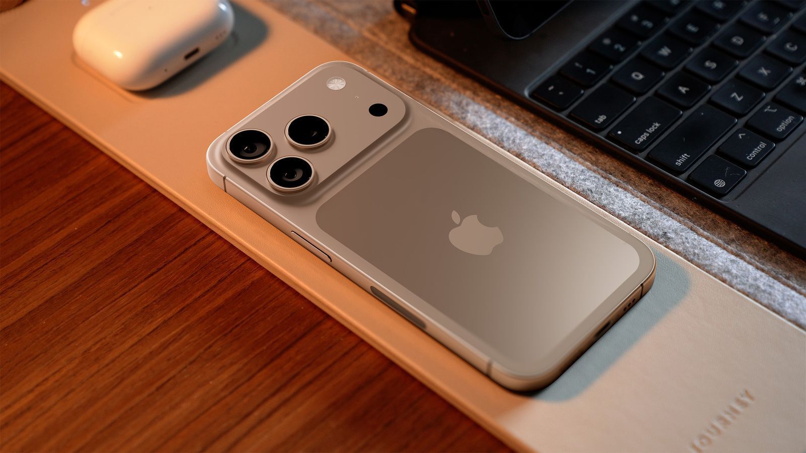 iPhone 17 Pro отримає 8-кратний зум, новий застосунок для камери та кнопку зйомки на верхній грані — інсайдер