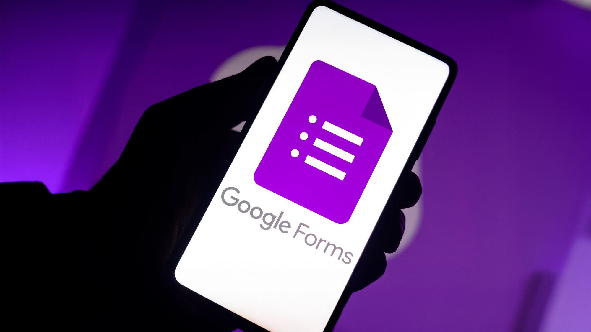 Як створювати опитування в Google Forms: лайфхаки та неочевидні налаштування