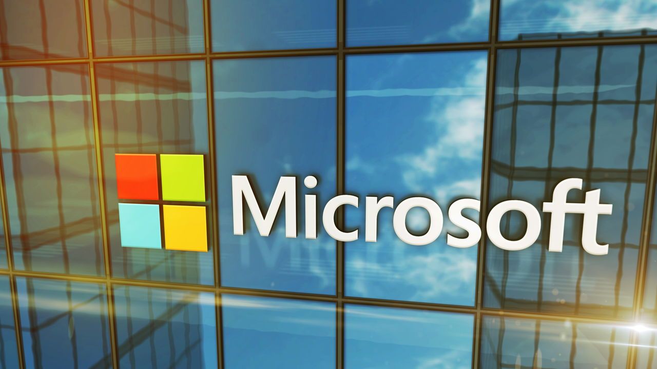 Microsoft надасть користувачам Exchange і Skype для бізнесу додаткові 6 місяців оновлень безпеки
