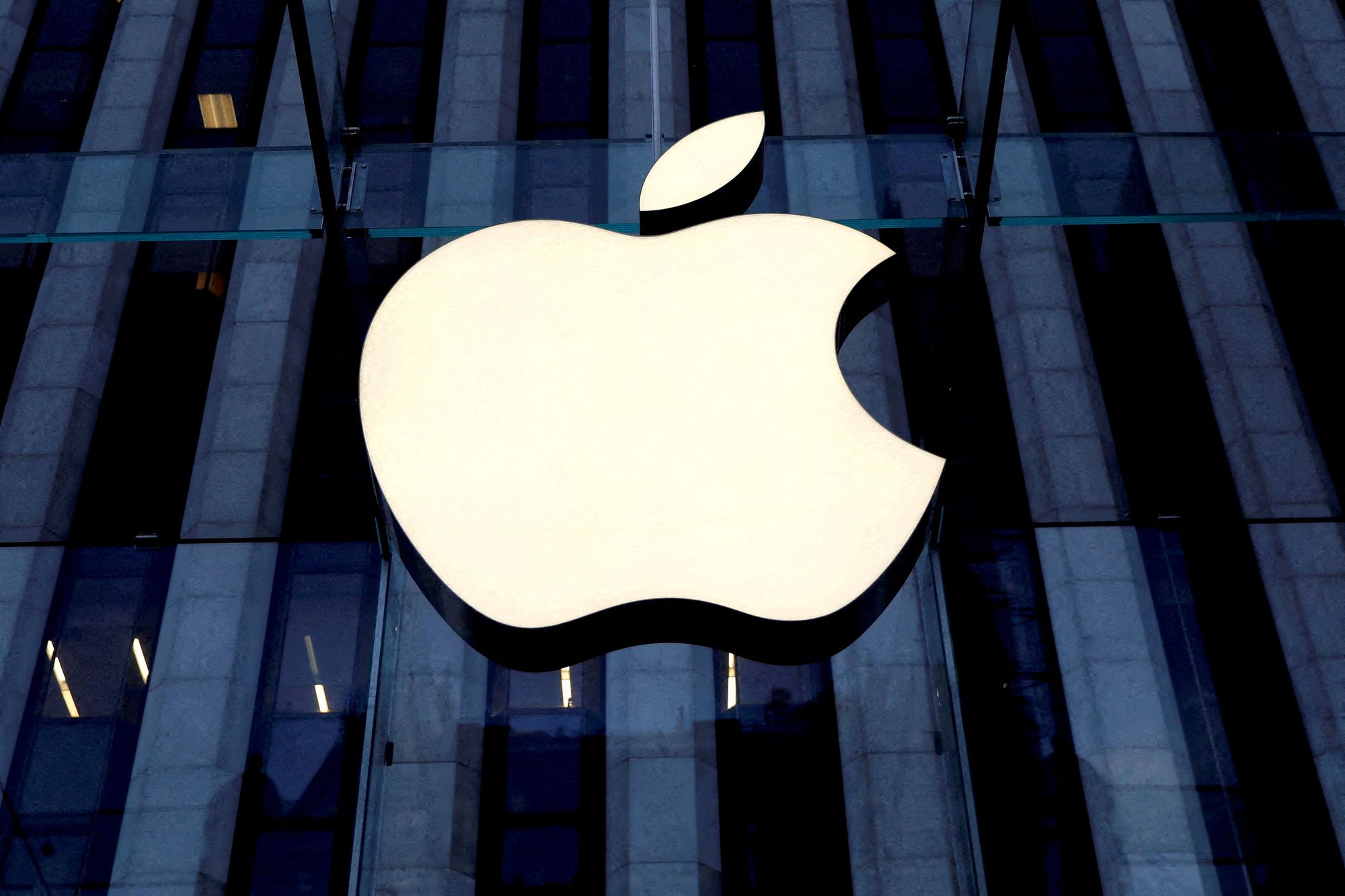 Apple розробляє AirPods Pro наступного покоління та новий чип H3 — Bloomberg